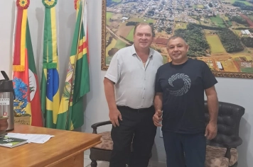 Visita ao Gabinete do Prefeito Municipal em Exercício