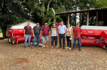 ENTREGA DE EQUIPAMENTOS AGRÍCOLAS