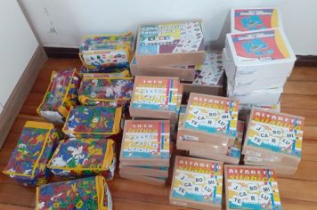 ENTREGA DE MATERIAL PEDAGÓGICO