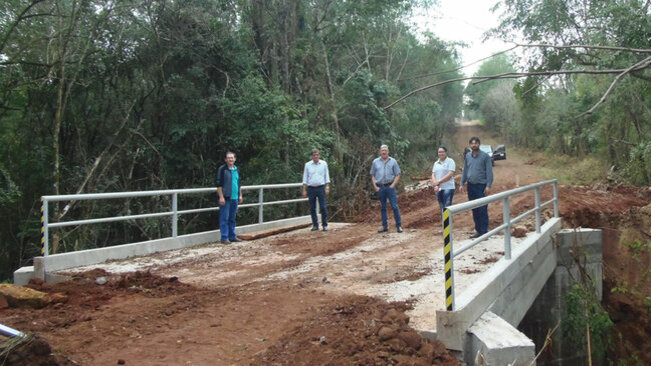 Liberado para passagem de veículos no Pontilhão localizado na Linha do Rio