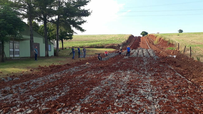Continuam os melhoramentos pela Secretaria de Obras