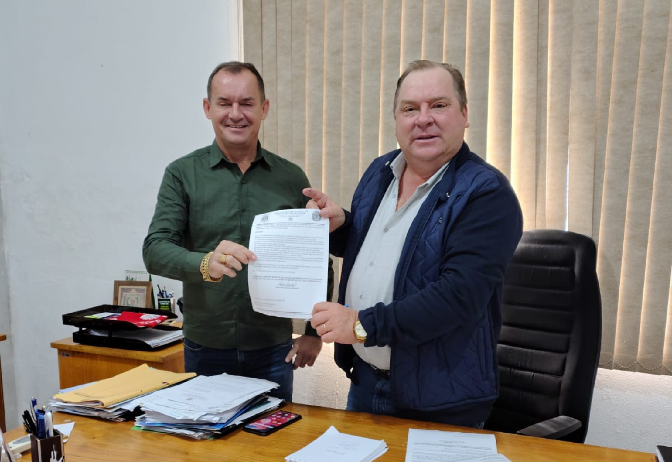ASSINATURA DECRETO - APOIO AO MOVIMENTO DOS AGRICULTORES GAÚCHOS