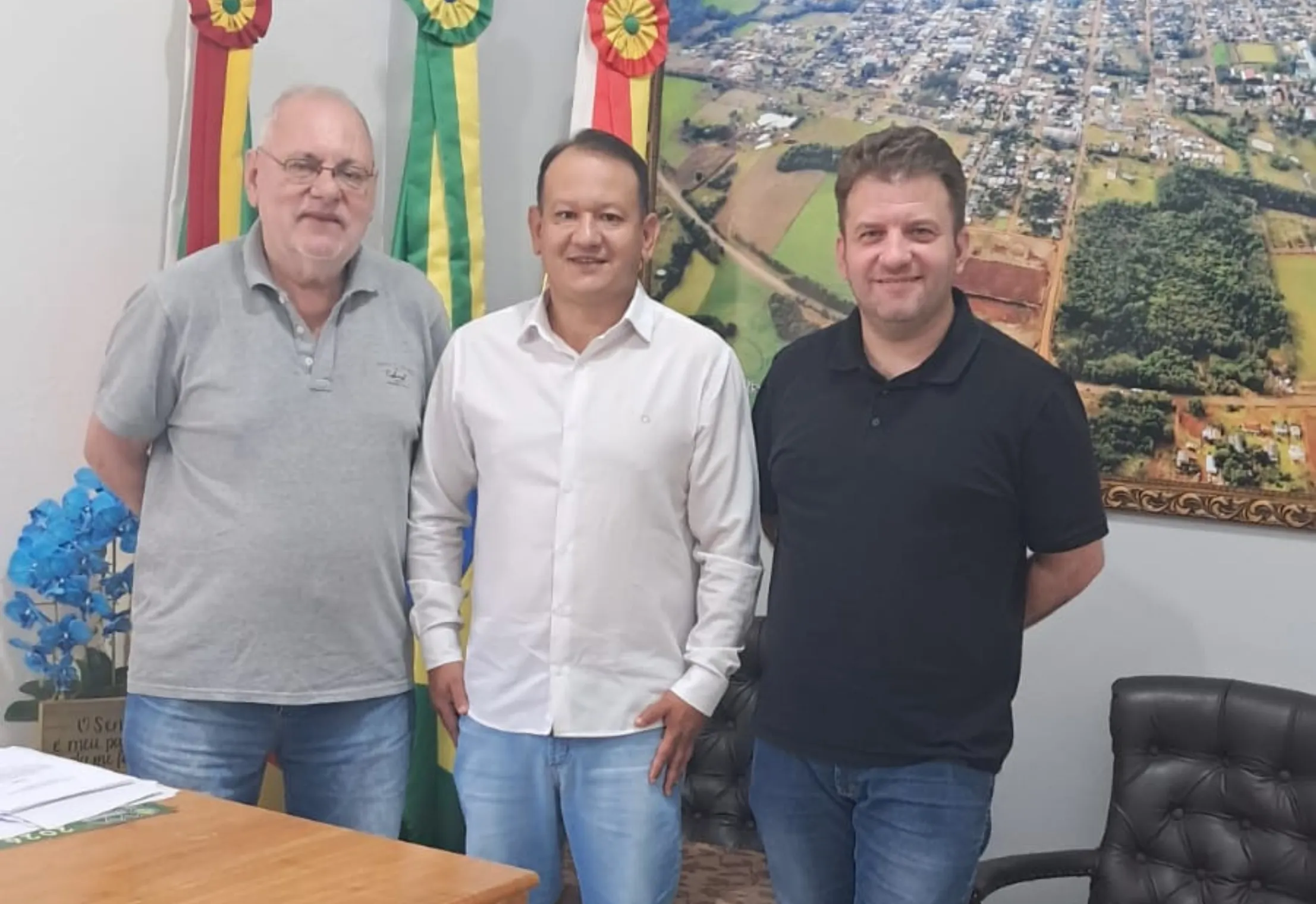 VISITA INSTITUCIONAL EM GUARANI DAS MISSÕES