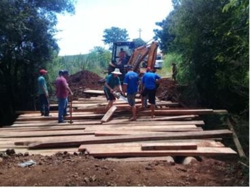 Reconstrução de ponte
