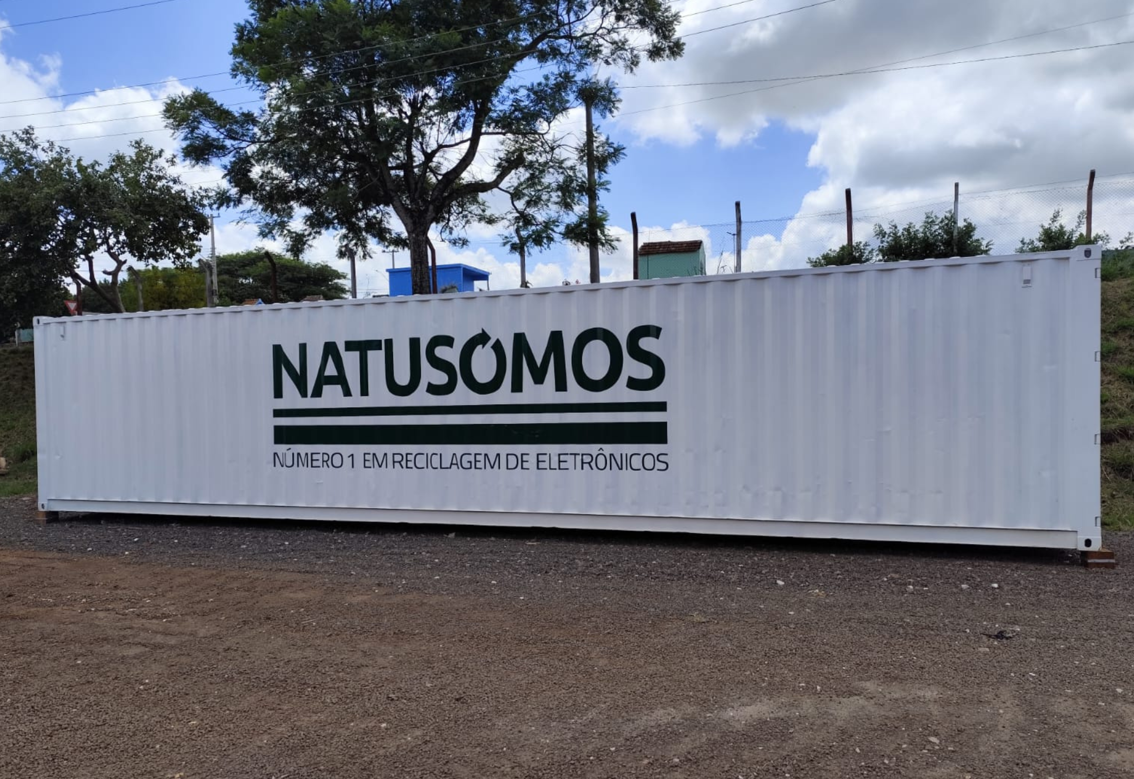 CONTÊINER PARA RECEBIMENTO DE LIXO ELETRÔNICO NO PARQUE DE EXPOSIÇÕES