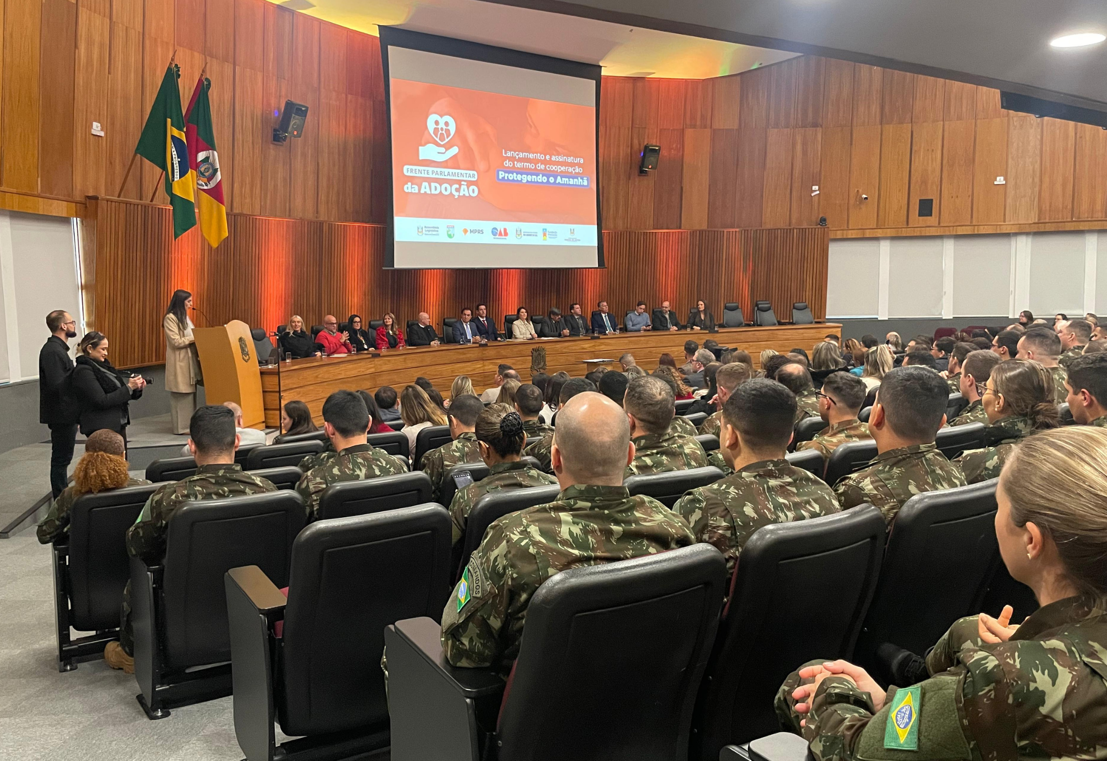 LANÇAMENTO E ASSINATURA DO TERMO DE COOPERAÇÃO PROTEGENDO O AMANHÃ